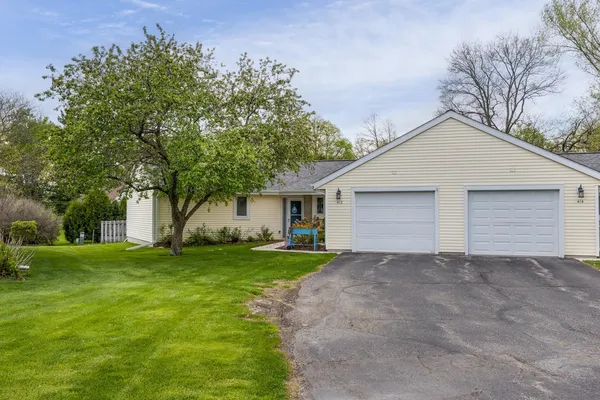$264,500 | 412 Lawn Street, Cambridge, WI 53523