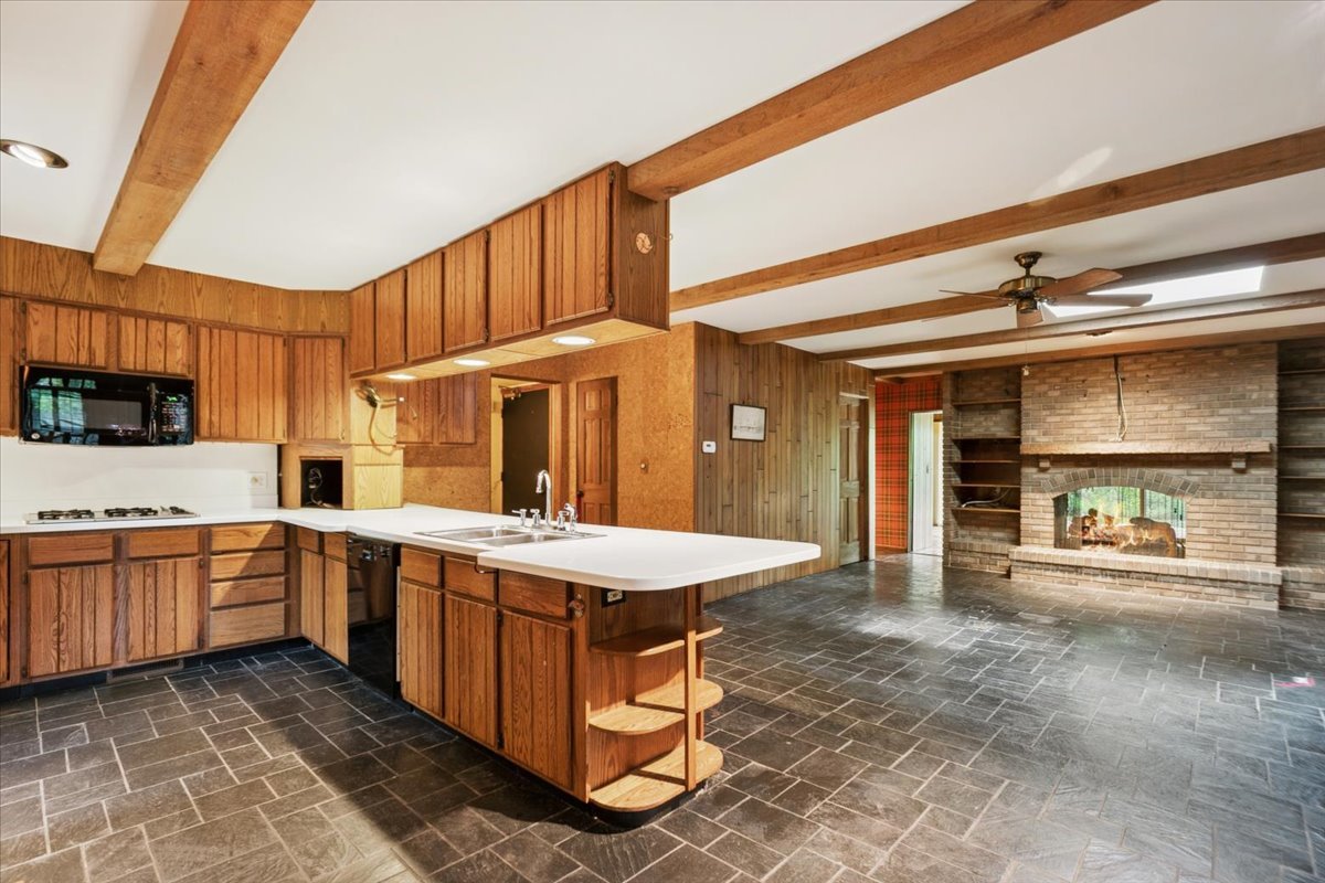 1161 Valley Road Lake Forest, IL 60045 - Photo 8 of 28 Gallery Image 8