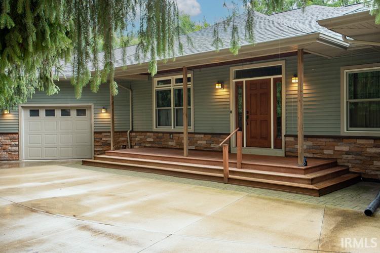 56874 Crumstown Road South Bend, IN 46619 - Photo 1 of 32