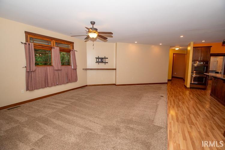 56874 Crumstown Road South Bend, IN 46619 - Photo 3 of 32