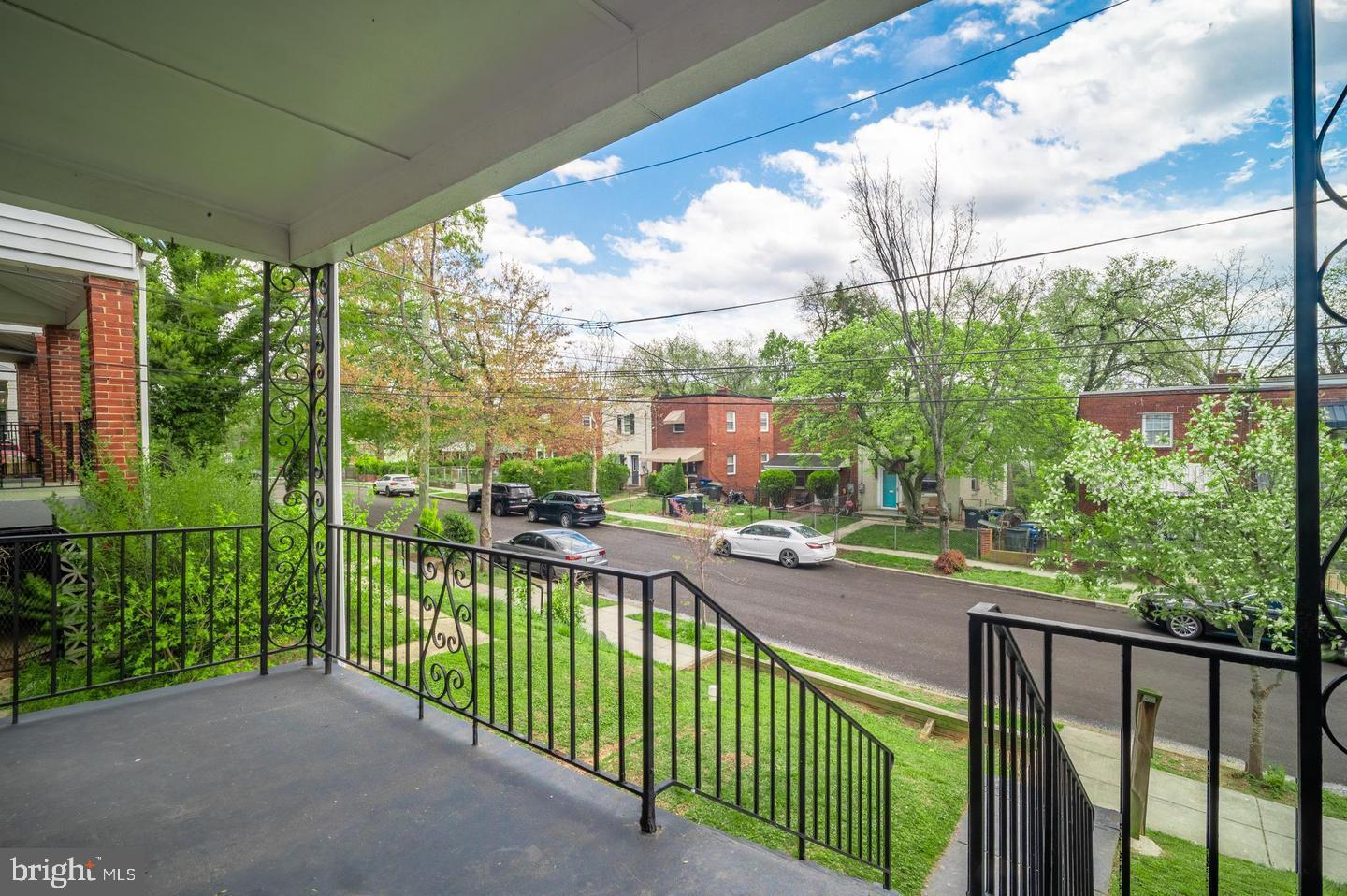 2014 Savannah Place Southeast Washington, DC 20020 - Photo 4 of 22