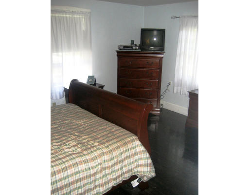 94 Perkins Street Springfield, MA 01118 - Photo 12 of 18 Gallery Image 12
