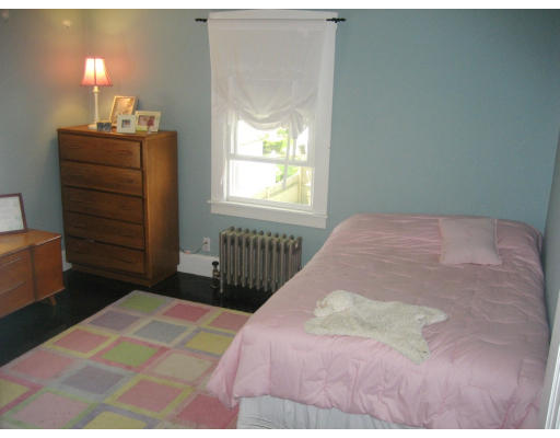 94 Perkins Street Springfield, MA 01118 - Photo 16 of 18 Gallery Image 16