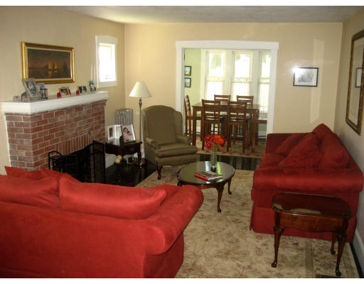 94 Perkins Street Springfield, MA 01118 - Photo 3 of 18 Gallery Image 3