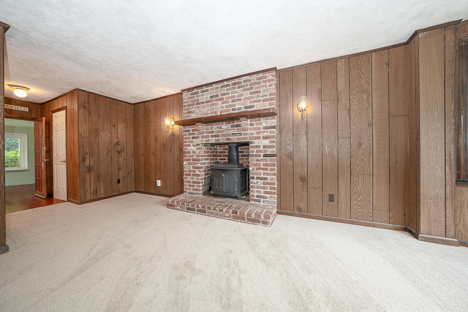 11 Curtis Road Springfield, PA 19064 - Photo 22 of 61 Family Room