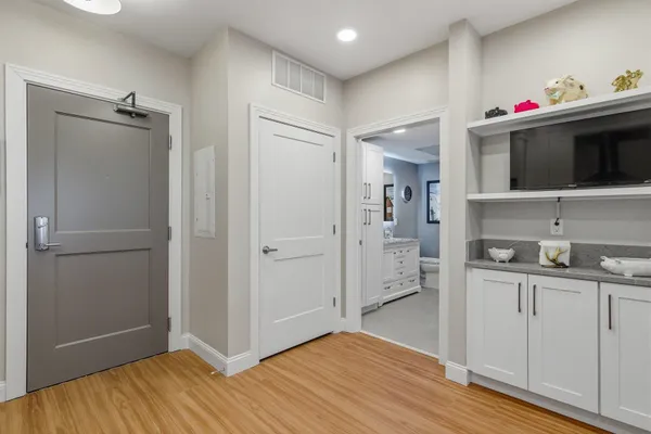 $629,000 | 99 Foundry Place, Unit 306, Portsmouth, NH 03801