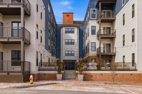 $629,000 | 99 Foundry Place, Unit 306, Portsmouth, NH 03801