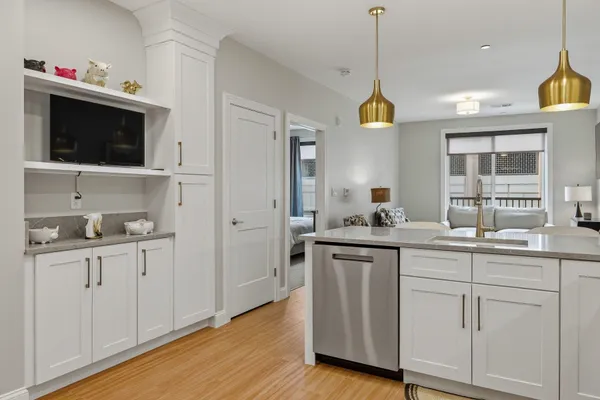$629,000 | 99 Foundry Place, Unit 306, Portsmouth, NH 03801