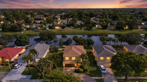 $650,000 | 2462 Westmont Place, Royal Palm Beach, FL 33411