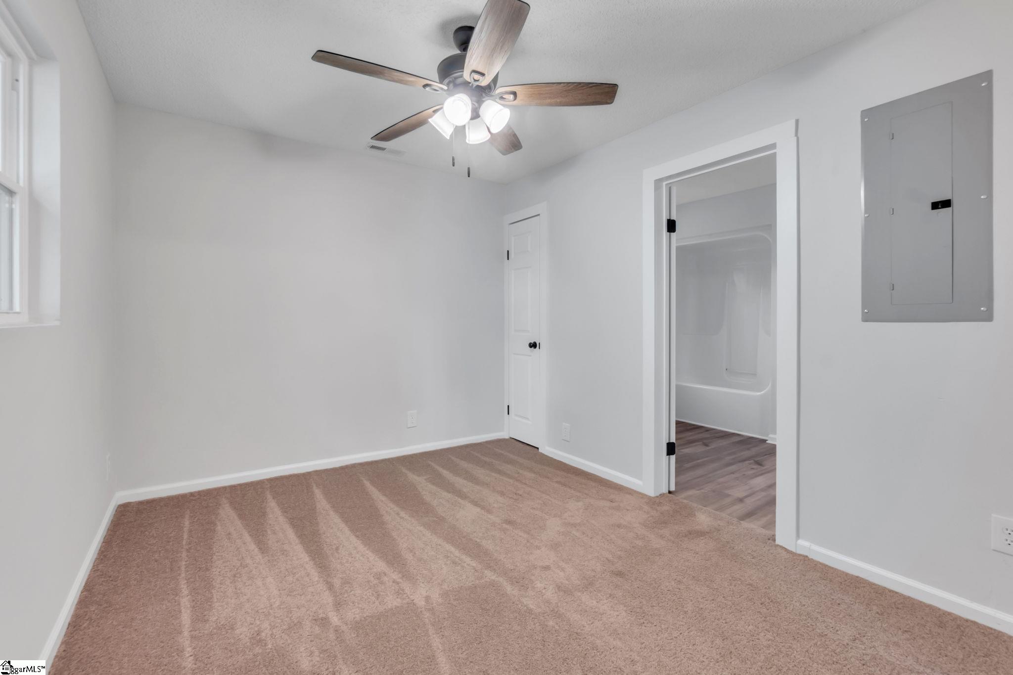 154 Holliday Road Six Mile, SC 29682 - Photo 19 of 32