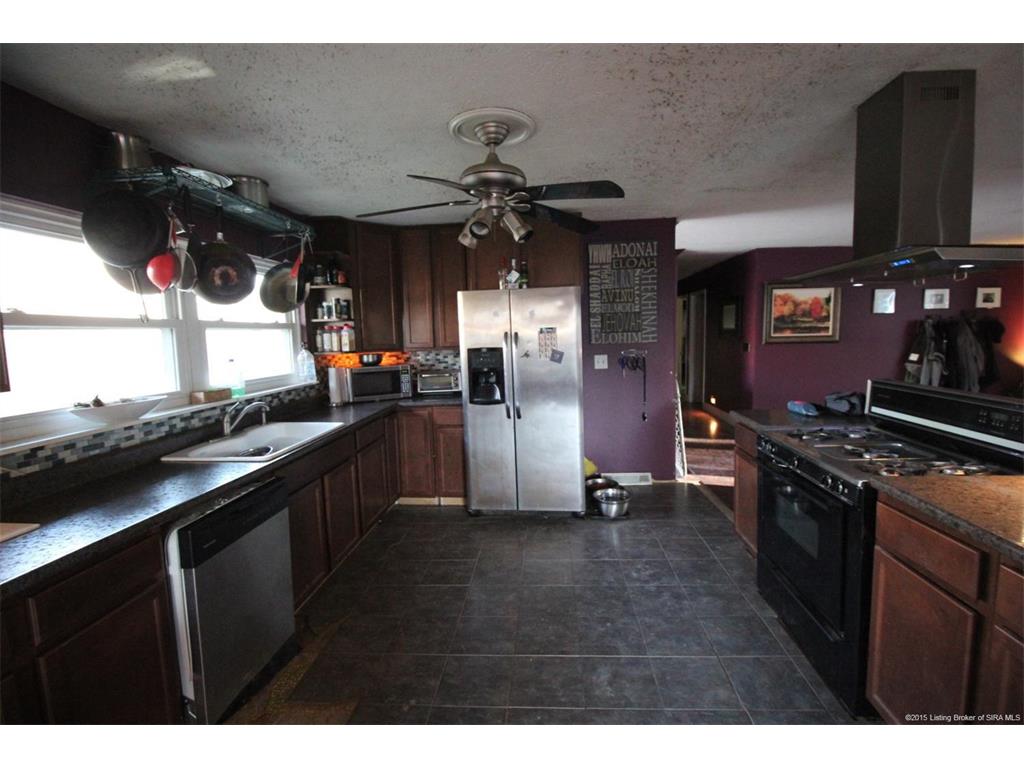 777 Captain Frank Road New Albany, IN 47150 - Photo 4 of 19 Gallery Image 4