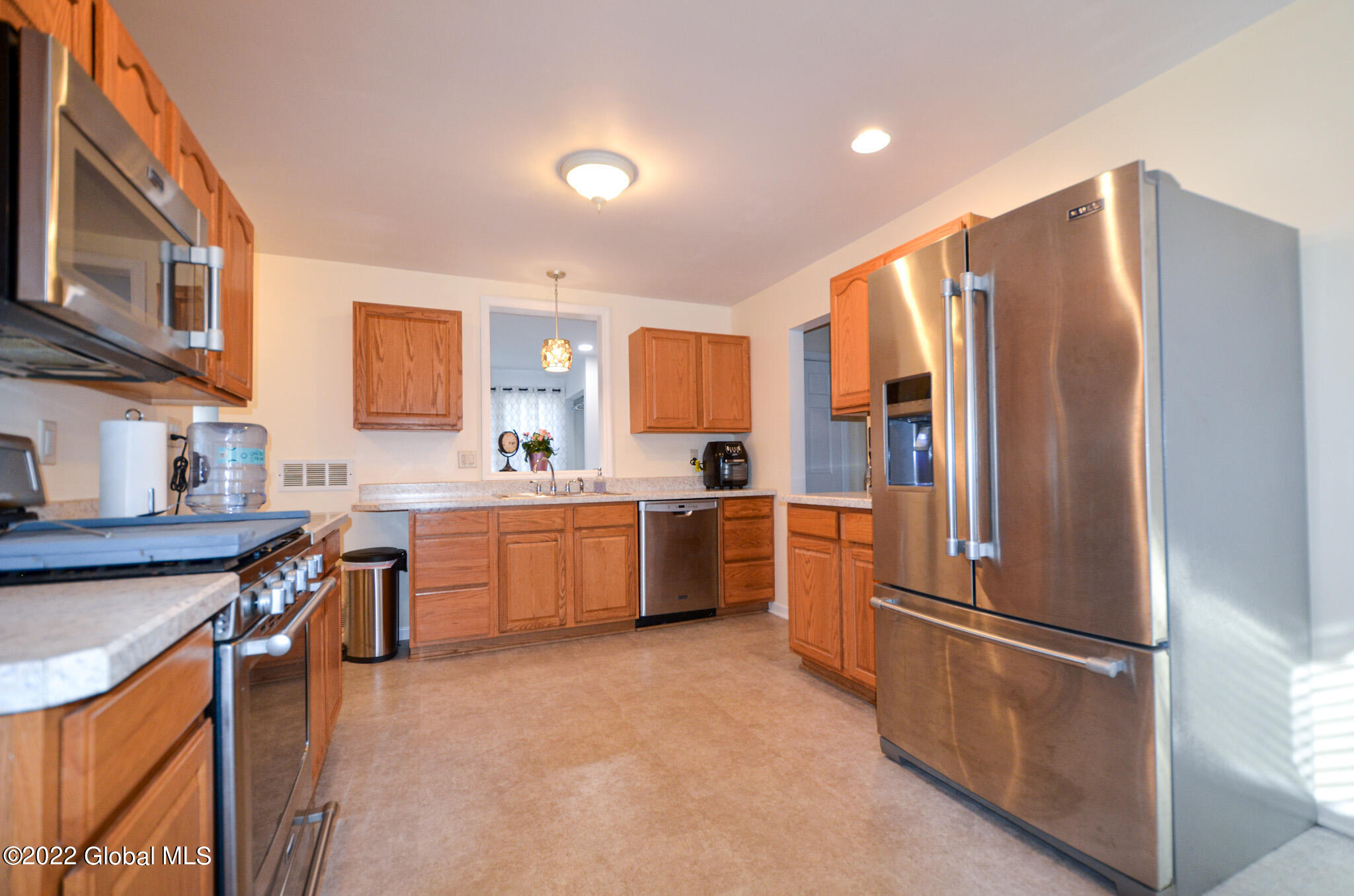 239 Whiteview Road Wynantskill, NY 12198 - Photo 10 of 63 DSC_0284