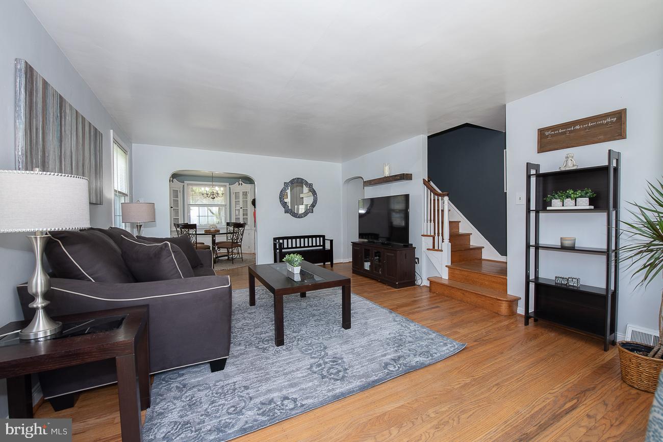 151 Schuyler Road Springfield, PA 19064 - Photo 22 of 33 Stairs to 2nd Level