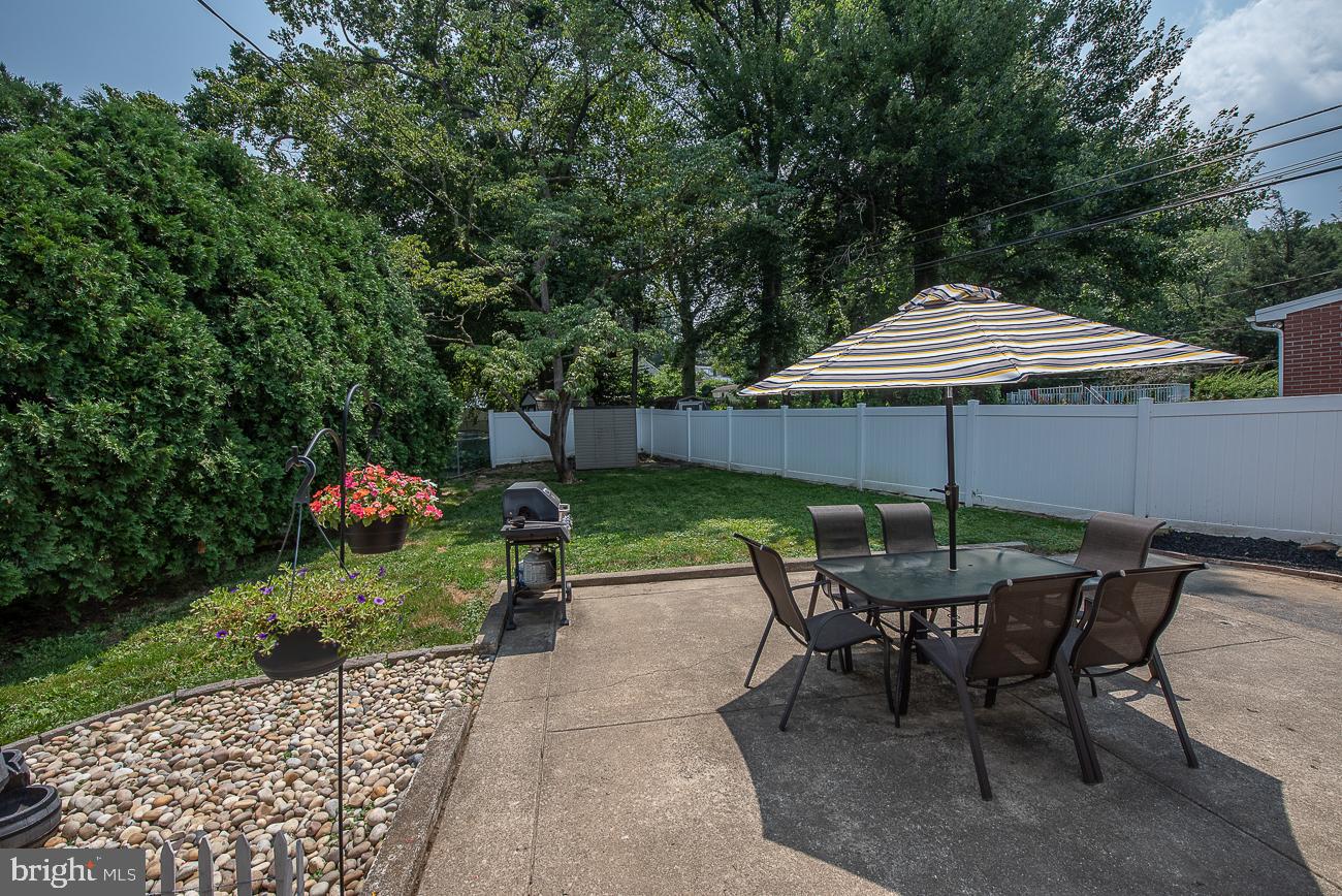 151 Schuyler Road Springfield, PA 19064 - Photo 31 of 33 Rear Patio and Private Yard