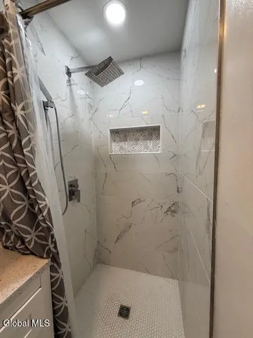 $3,200 | 21 Patricia Lane, Saratoga Springs, NY 12866