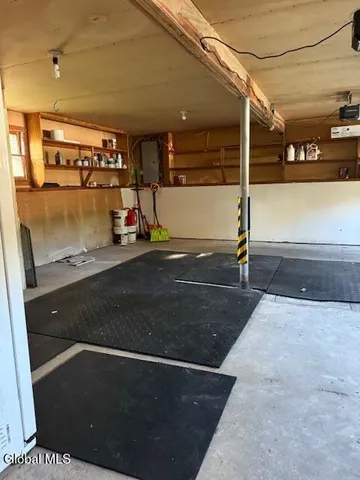 $3,200 | 21 Patricia Lane, Saratoga Springs, NY 12866