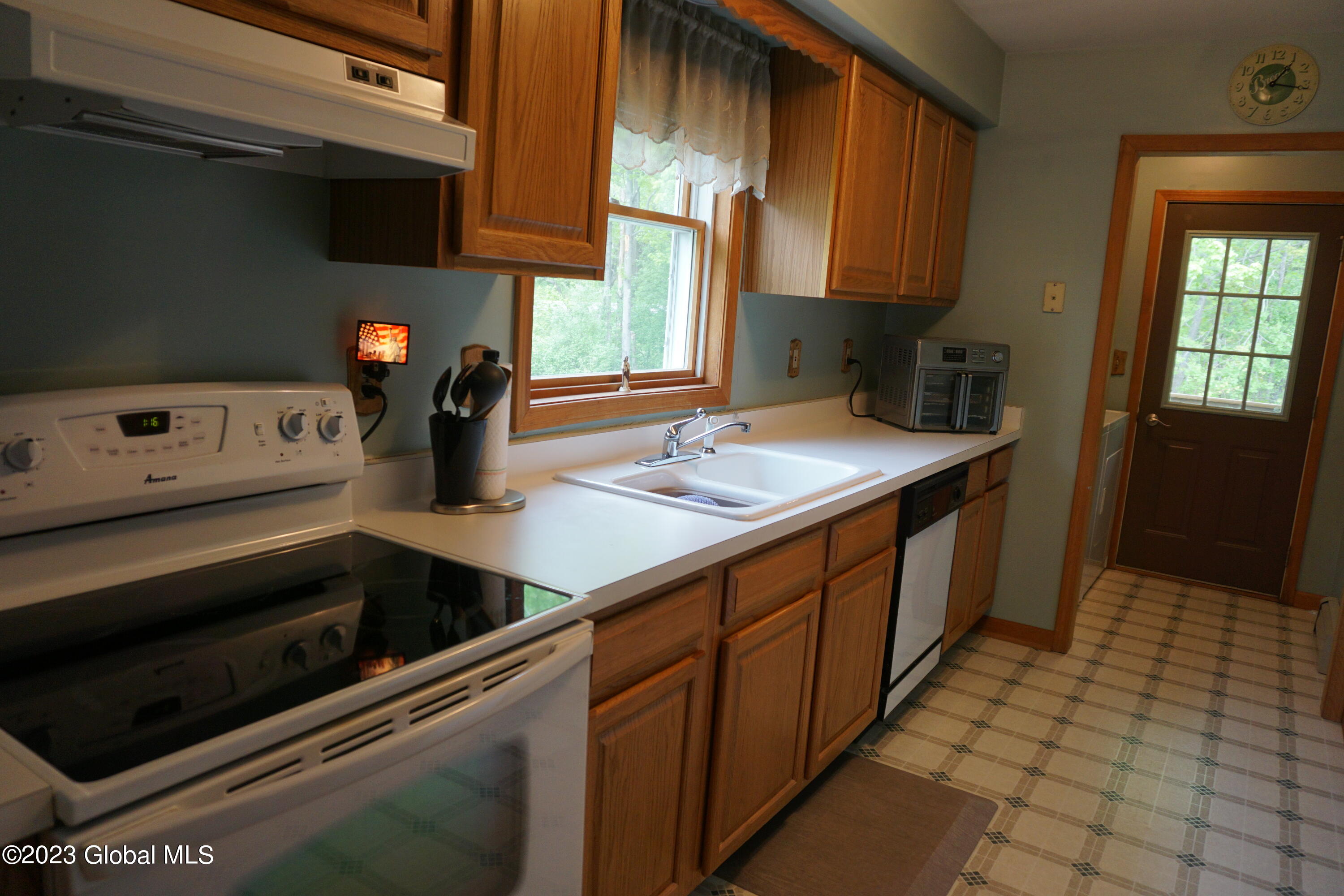 131 Sinclair Road Edinburg, NY 12134 - Photo 2 of 43 DSC03855