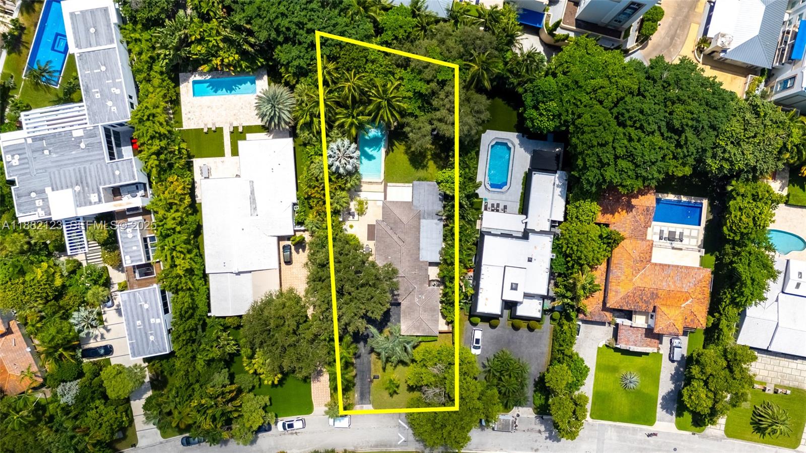 560 Sabal Palm Road Miami, FL 33137 - Photo 15 of 15 an aerial view of multiple house