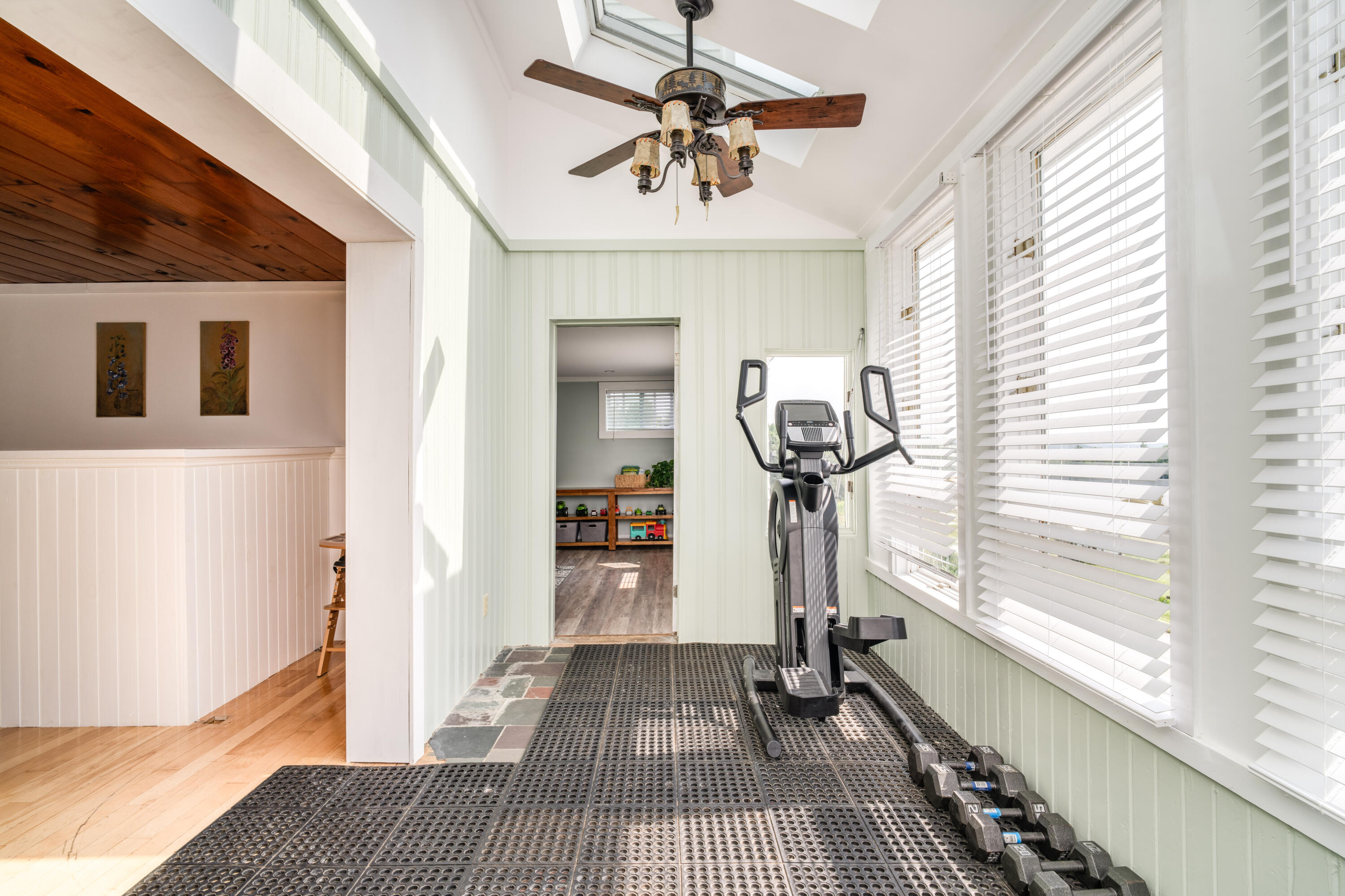 128 Governors Road Farmington, NH 03835 - Photo 13 of 42 DSC00916.enfuselight111
