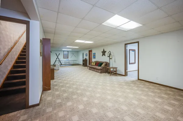 $389,000 | 1910 Knollwood Drive, Fairmont, MN 56031