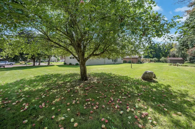 $389,000 | 1910 Knollwood Drive, Fairmont, MN 56031