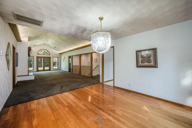 $389,000 | 1910 Knollwood Drive, Fairmont, MN 56031