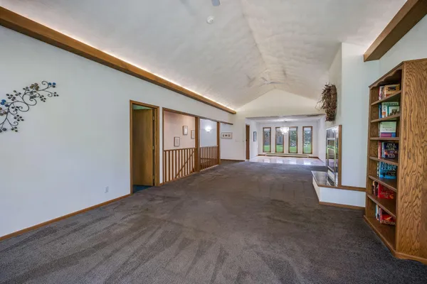 $389,000 | 1910 Knollwood Drive, Fairmont, MN 56031