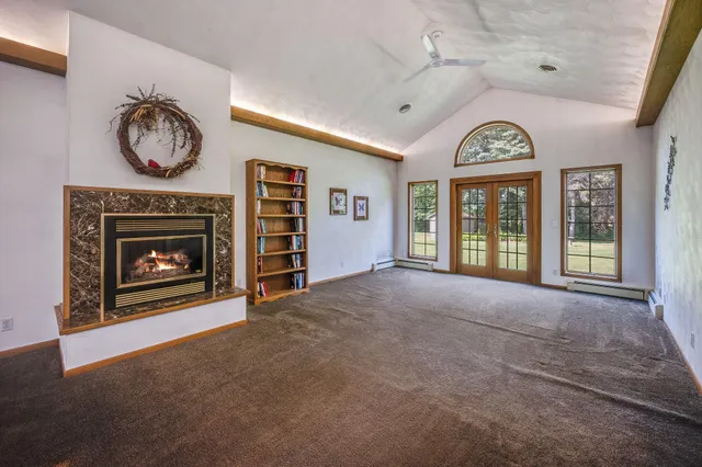 $389,000 | 1910 Knollwood Drive, Fairmont, MN 56031