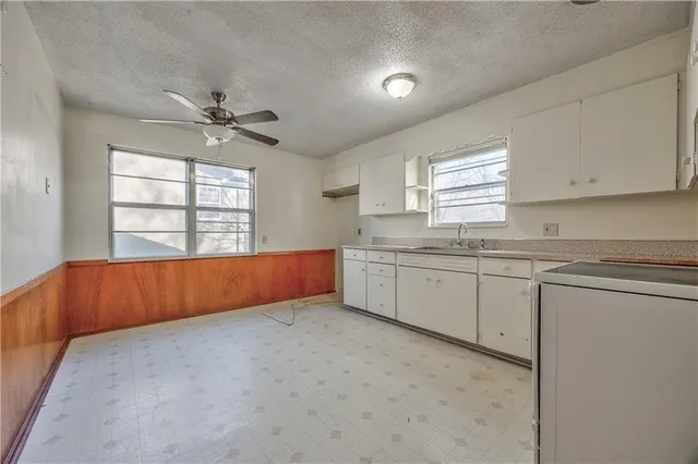 $325,000 | 7625 Baltimore Avenue, Kansas City, MO 64114