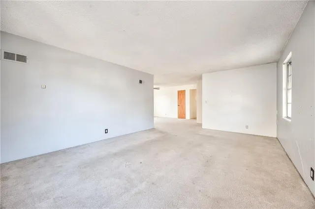 $325,000 | 7625 Baltimore Avenue, Kansas City, MO 64114