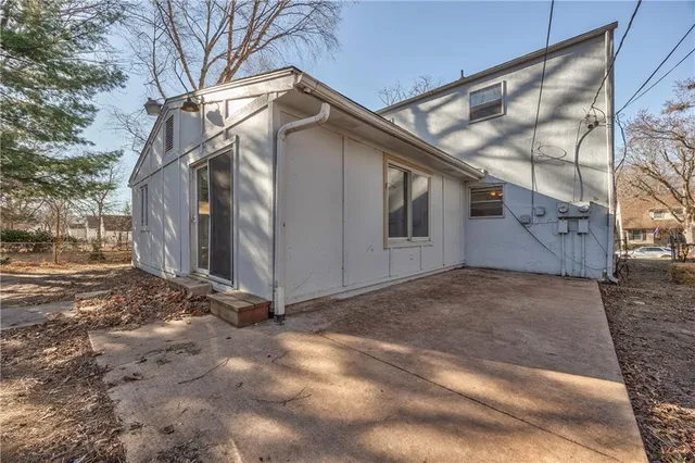 $325,000 | 7625 Baltimore Avenue, Kansas City, MO 64114