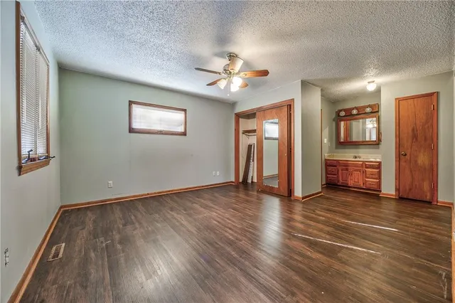 $325,000 | 7625 Baltimore Avenue, Kansas City, MO 64114