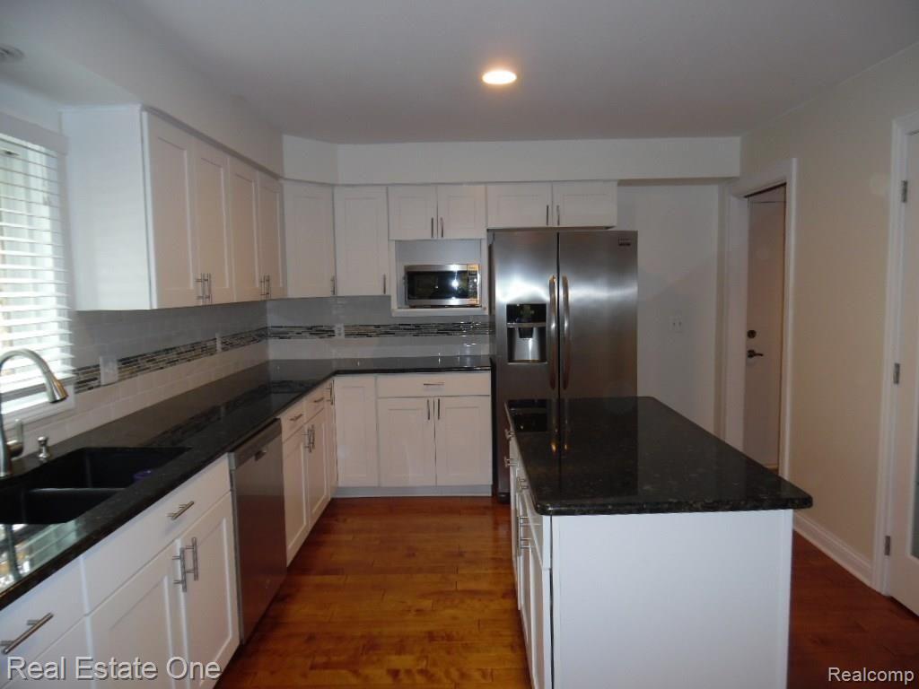 1330 Hathaway Rising Rochester Hills, MI 48306 - Photo 20 of 56