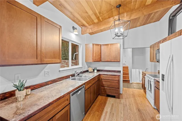 $595,000 | 616 117th Street South, Tacoma, WA 98444