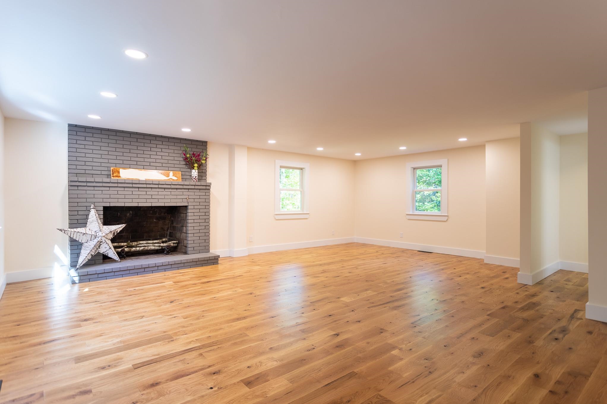 58 River Road Stratham, NH 03885 - Photo 5 of 26