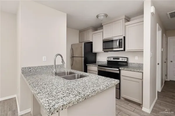 $900 | 1105 West Kennedy Street, Unit 19, Pharr, TX 78577