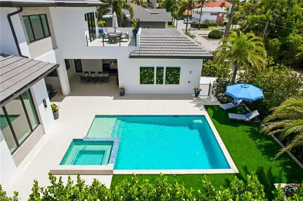 $13,995,000 | 264 8th Avenue South, Naples, FL 34102