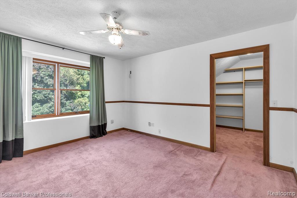 6441 Richardson Road Howell, MI 48843 - Photo 37 of 72