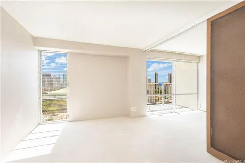 $315,000 | 1655 Makaloa Street, Unit 2114, Honolulu, HI 96814