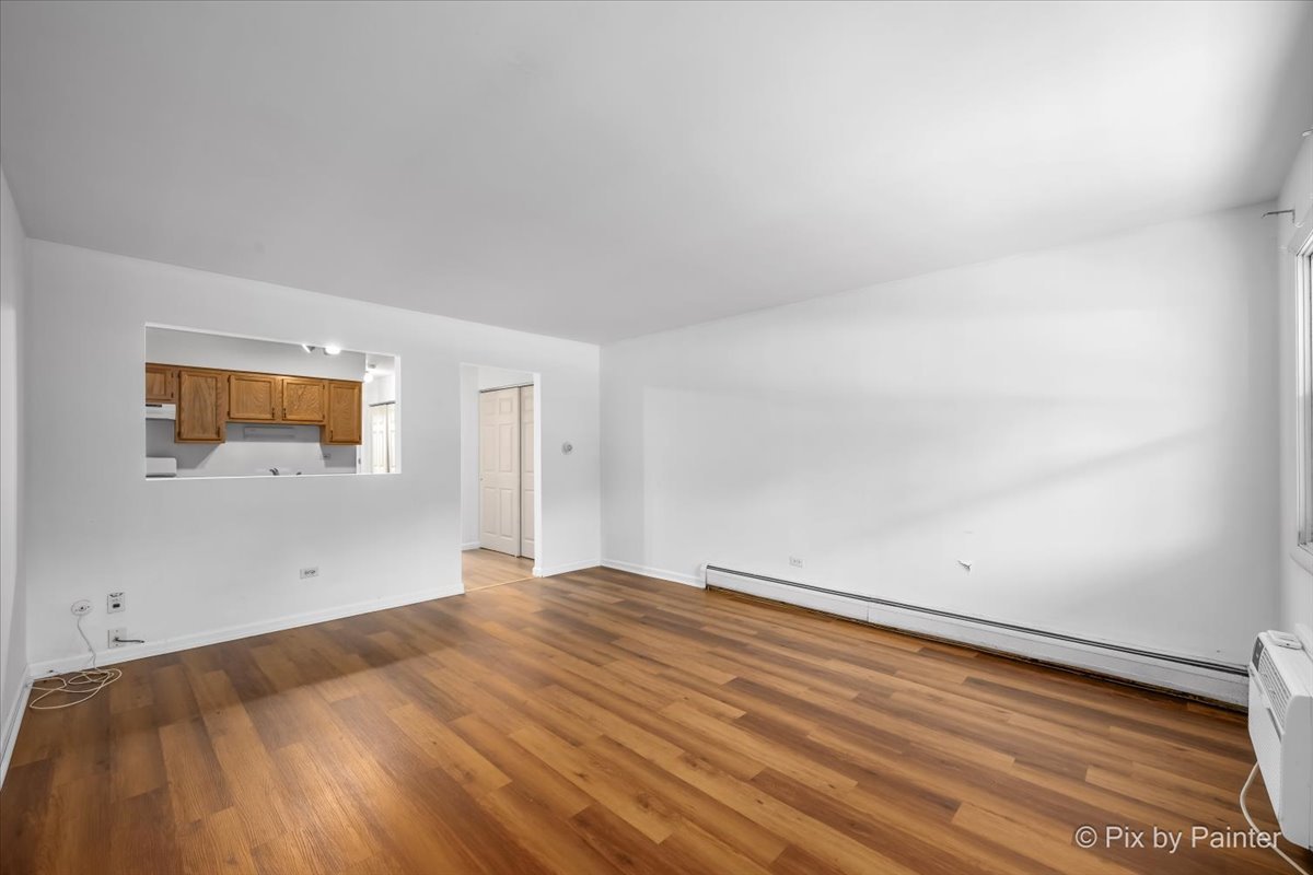 821 Bode Road, Unit 8 Elgin, IL 60120 - Photo 8 of 27 Gallery Image 8