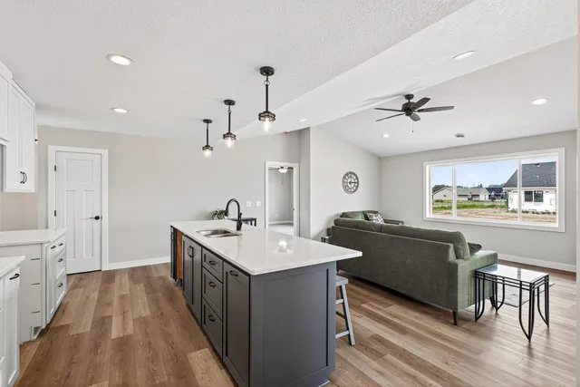 $389,900 | 7222 Hawthorne Court, North Branch, MN 55056