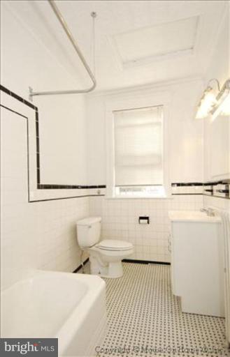 807 10th Street Northeast Washington, DC 20002 - Photo 18 of 23 Bath #1