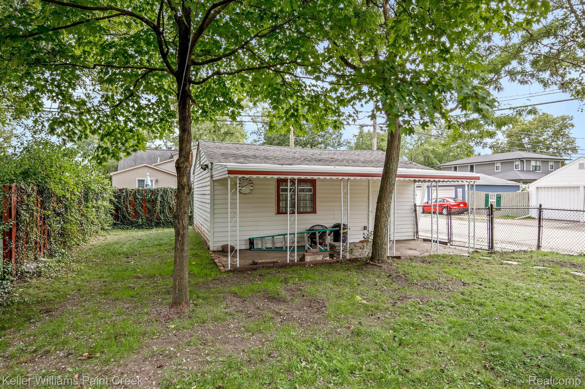 1257 Eaton Road Berkley, MI 48072 - Photo 24 of 29 Back Yard