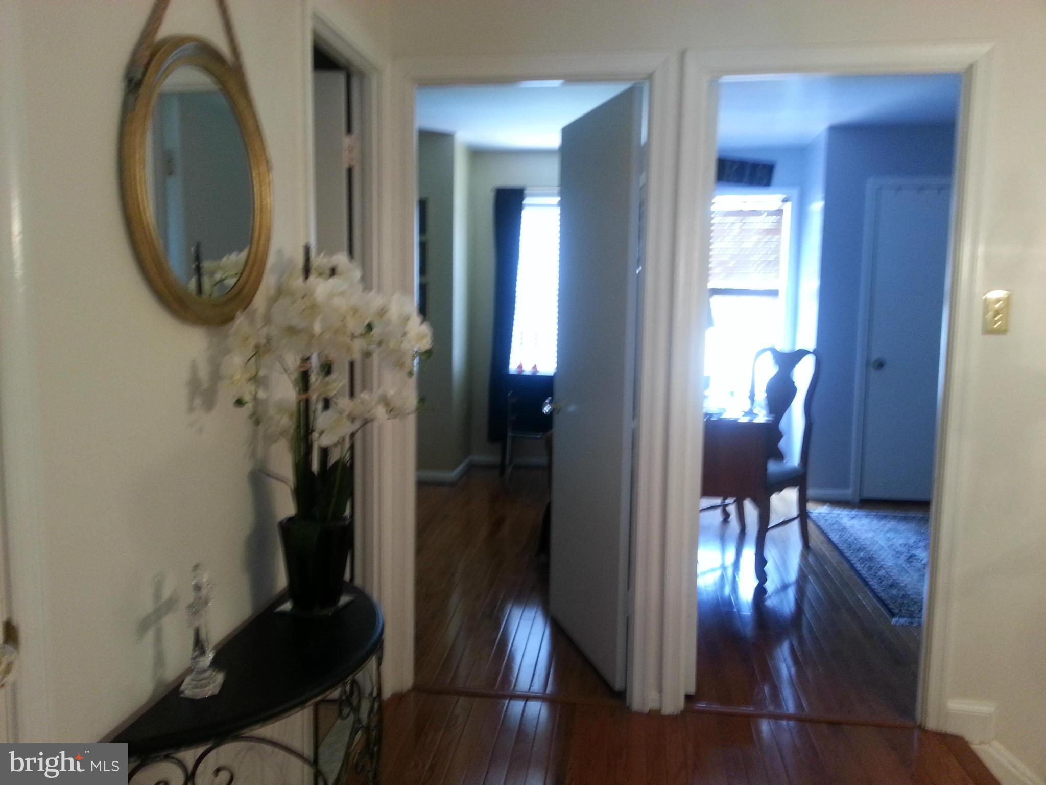 11947 Sentinel Point Court Reston, VA 20191 - Photo 15 of 27 Upper Level 3 BR/Hallway
