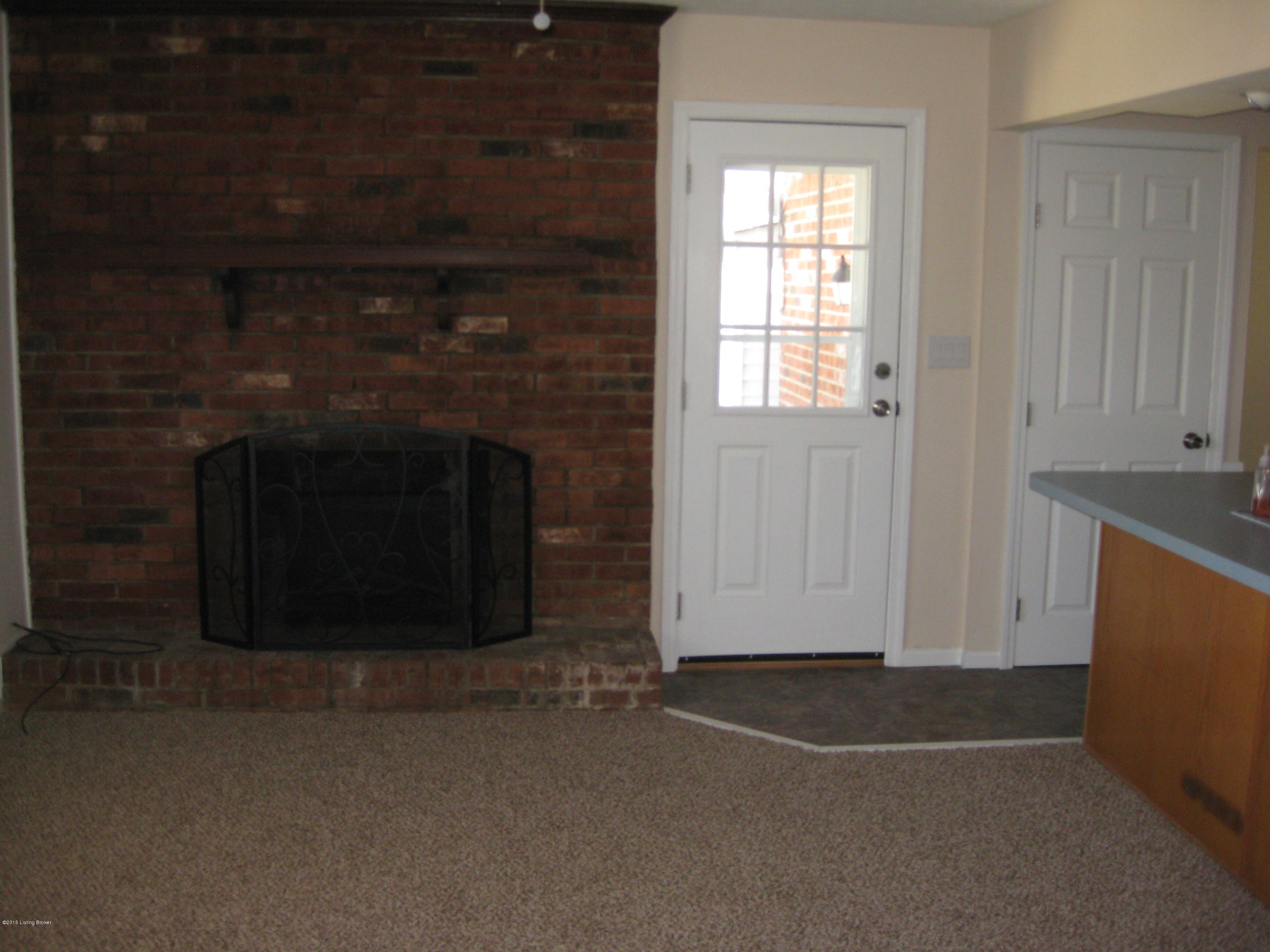9209 Waltlee Road Louisville, KY 40291 - Photo 20 of 36 IMG_0097