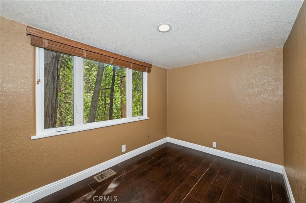 27297 Little Bear Road Blue Jay, CA 92317 - Photo 25 of 46 Bedroom #1