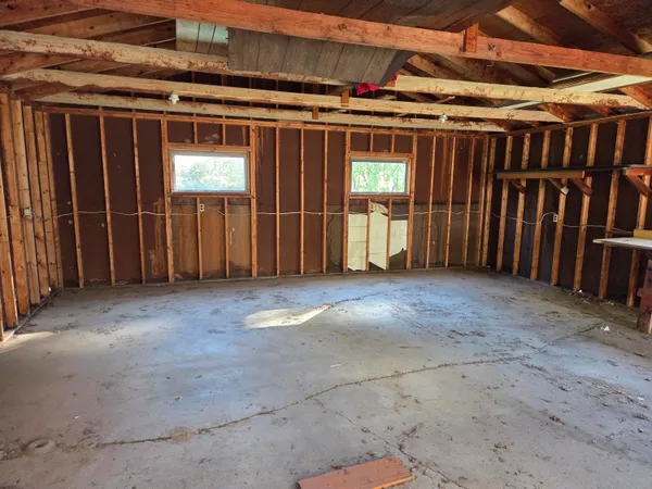$75,000 | 420 East Church Street, Mishicot, WI 54228
