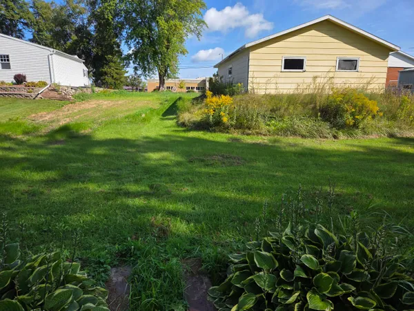 $75,000 | 420 East Church Street, Mishicot, WI 54228