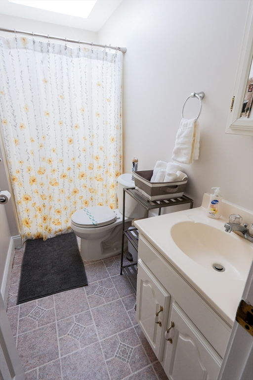 25 Jay Street, Unit FURNISHED Cambridge, MA 02139 - Photo 23 of 28 a bathroom with a sink and a bathtub