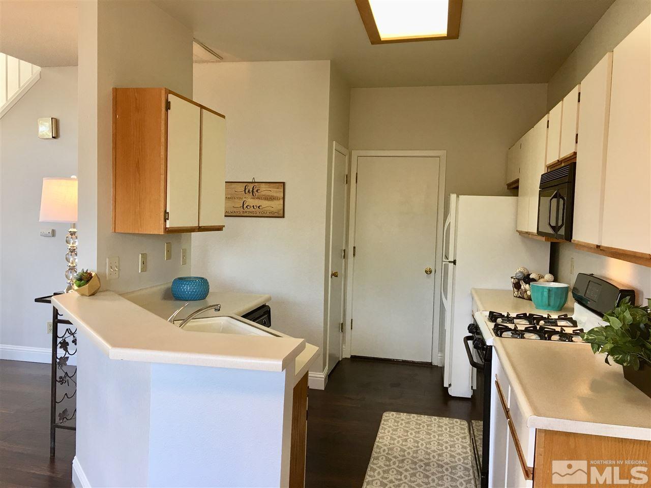 4045 Snowshoe Lane Reno, NV 89502 - Photo 3 of 15 Photo 3